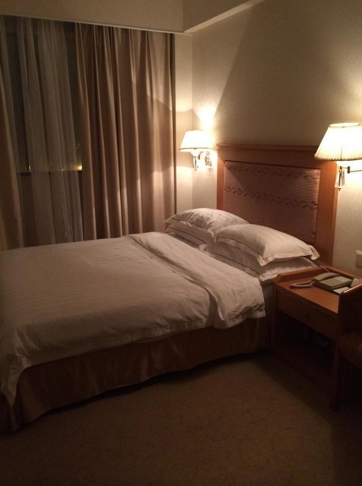 Garden Hotel Shantou Esterno foto